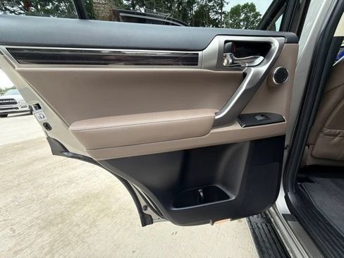 Used 2023 Lexus GX 460 Luxury w/ Accessory Package AWD/4WD image 72