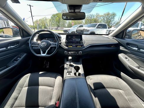 Used 2019 Nissan Altima 2.5 SV FWD image 23