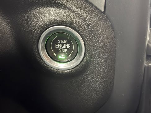 Used 2019 Chevrolet Silverado 1500 LT w/ All-Star Edition image 18