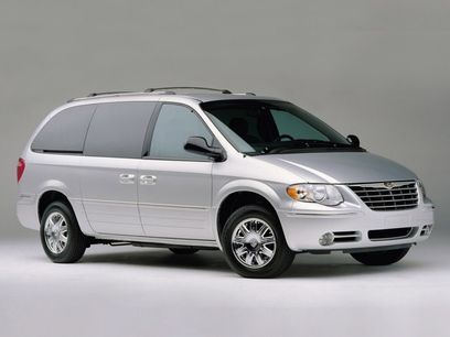 Used 2006 Chrysler Town & Country Limited