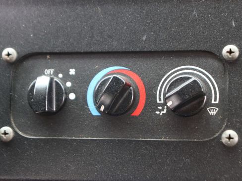 Used 2019 Ford E-450 and Econoline 450 Super Duty RWD image 26