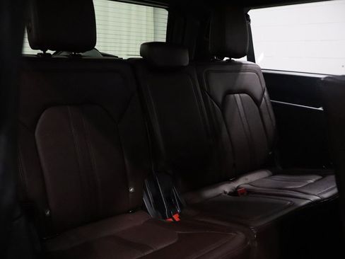 Used 2022 Ford Expedition Max Limited AWD/4WD image 19