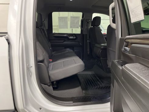 Used 2024 Chevrolet Silverado 3500 LT image 24