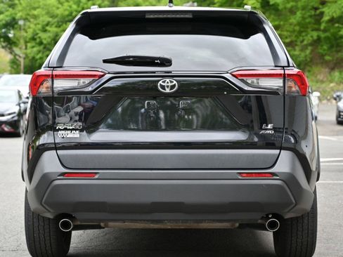 Used 2020 Toyota RAV4 LE w/ All Weather Liner Package AWD/4WD image 4