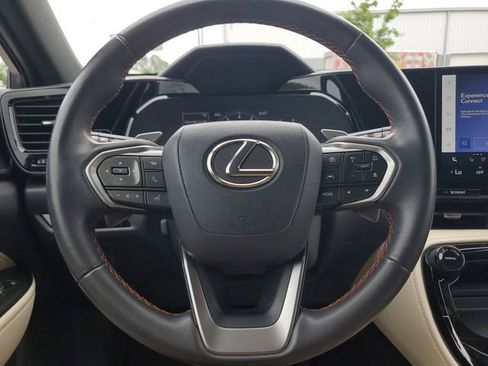 Used 2024 Lexus NX 250 FWD w/ Towing Package (2000 Lbs) image 25