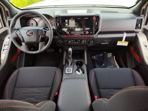 New 2026 Nissan Frontier PRO-4X w/ Pro-4x Convenience Package image 13