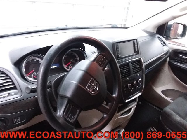 Used 2019 Dodge Grand Caravan SE FWD image 11