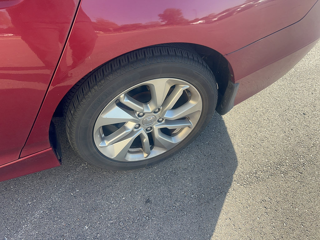 Used 2019 Honda Accord LX image 6