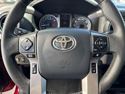 Used 2020 Toyota Tacoma SR5 image 26