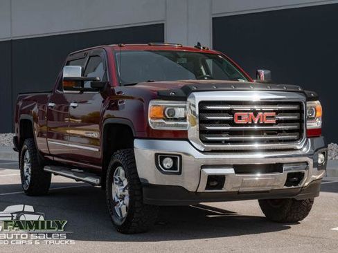Used 2015 GMC Sierra 2500 SLE w/ All-Terrain HD Package AWD/4WD image 13