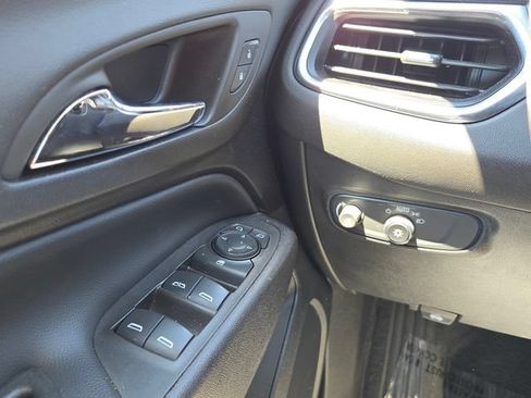 Used 2024 Chevrolet Equinox LT AWD/4WD image 19
