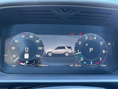 Used 2024 Land Rover Discovery Dynamic SE image 19