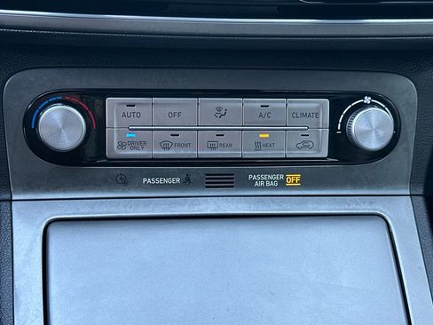 Used 2023 Hyundai Kona SE w/ Cargo Package image 20