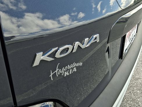 Used 2023 Hyundai Kona SEL w/ Cargo Package AWD/4WD image 32