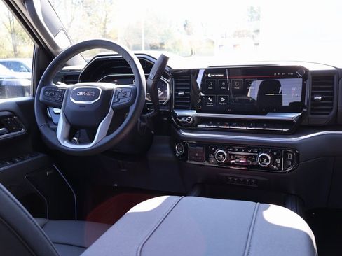 New 2025 GMC Sierra 2500 SLT w/ SLT Premium Package image 33