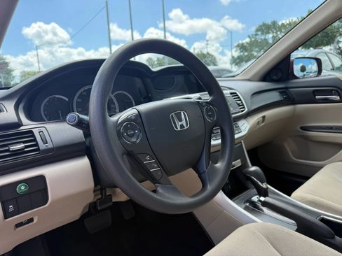 Used 2015 Honda Accord EX image 19