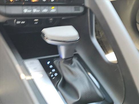 Certified 2024 Hyundai Elantra SEL FWD image 16