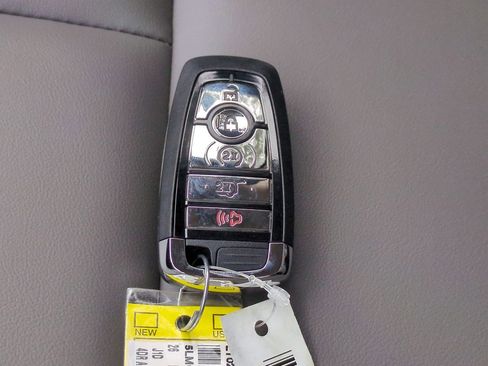 New 2026 Lincoln Corsair Premiere image 28