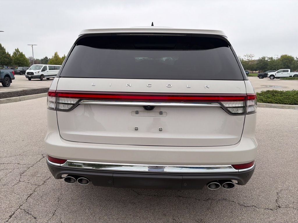 Used 2023 Lincoln Aviator Reserve w/ Equipment Group 201A AWD/4WD image 6