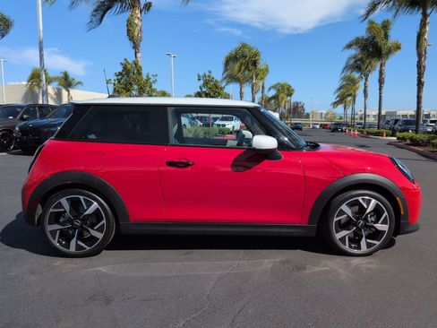 Used 2025 MINI Cooper S FWD image 11