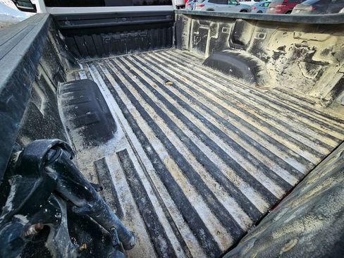 Used 2022 GMC Sierra 3500 Denali image 5