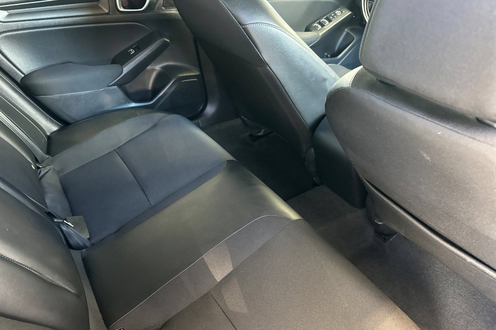 Used 2025 Honda Civic Sport image 17