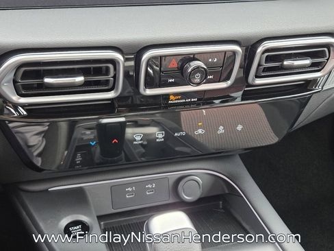 New 2026 Nissan Sentra SR image 13