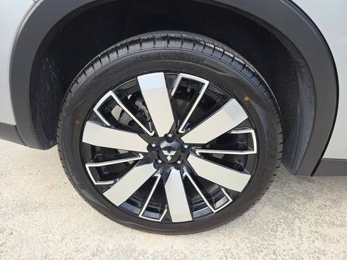 Used 2025 Mitsubishi Outlander SE FWD image 17