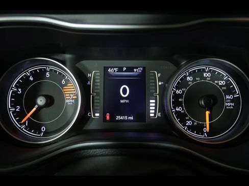 Used 2020 Jeep Cherokee Latitude w/ Cold Weather Group image 21