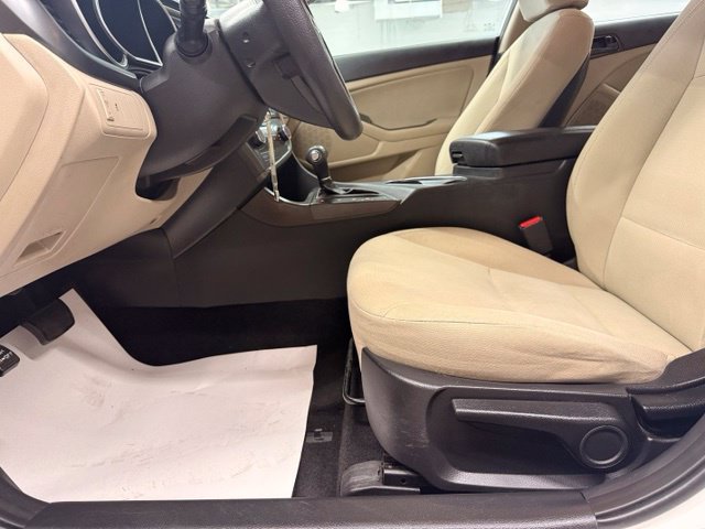 Used 2015 Kia Optima LX FWD image 9