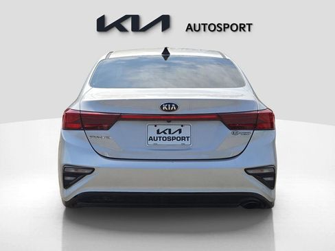 Used 2020 Kia Forte LXS image 9
