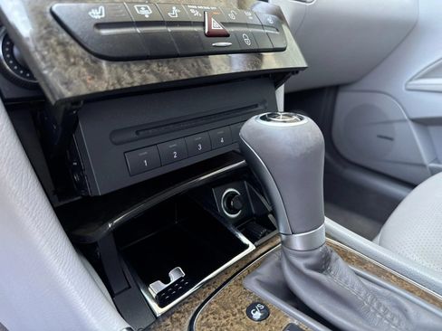 Used 2008 Mercedes-Benz E 350 Sedan image 24