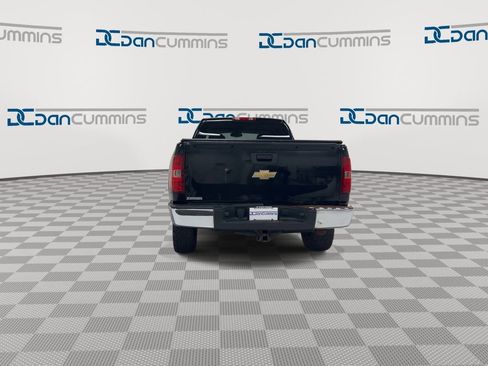 Used 2011 Chevrolet Silverado 1500 LS w/ LPO, Chrome Package RWD image 7