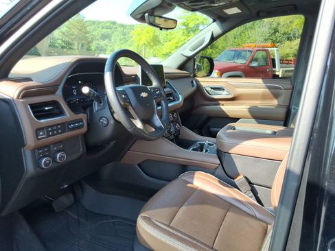Used 2023 Chevrolet Tahoe High Country w/ Premium Package 2 AWD/4WD image 21
