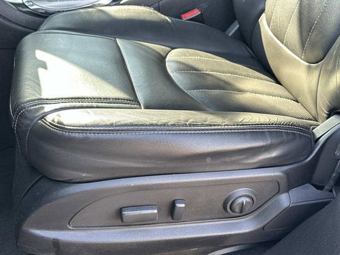 Certified 2017 Buick Enclave Leather image 19