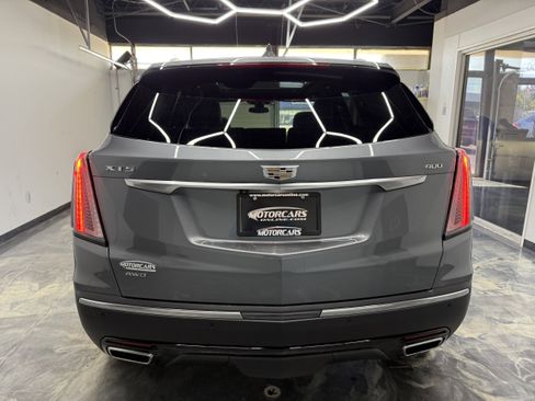 Used 2021 Cadillac XT5 Sportv w/ Platinum Package AWD/4WD image 4