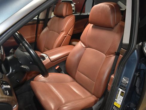 Used 2011 BMW 535i xDrive image 12