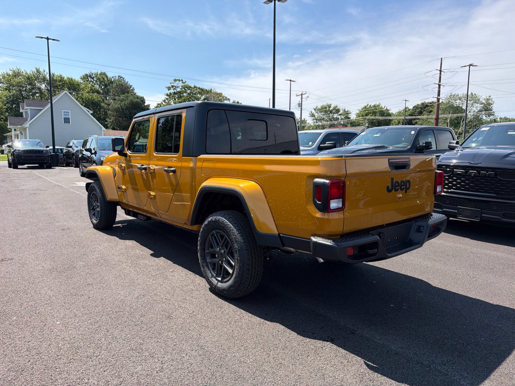 New 2026 Jeep Gladiator Sport AWD/4WD image 7