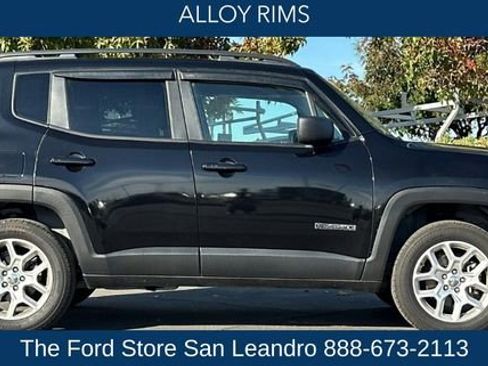 Used 2016 Jeep Renegade Latitude w/ Cold Weather Group image 7