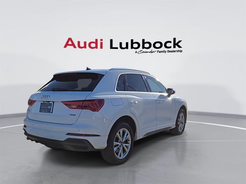Used 2024 Audi Q3 2.0T Premium image 8