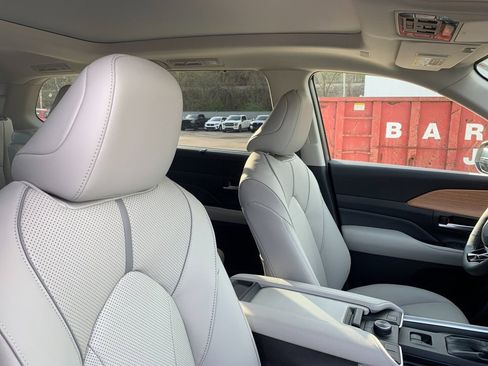 New 2026 Toyota Grand Highlander AWD image 20
