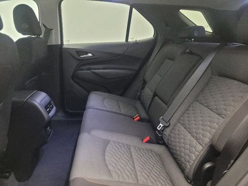 Used 2020 Chevrolet Equinox LT image 18
