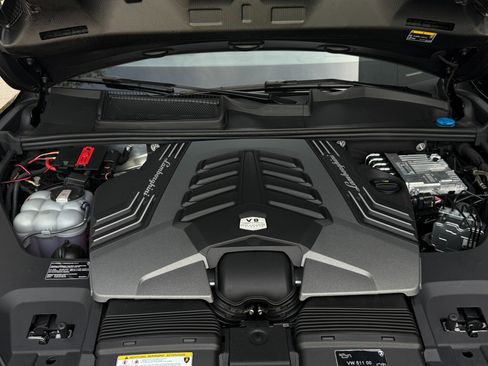 Used 2024 Lamborghini Urus S image 55