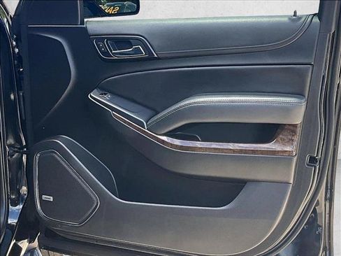 Used 2019 Chevrolet Tahoe LT RWD image 18