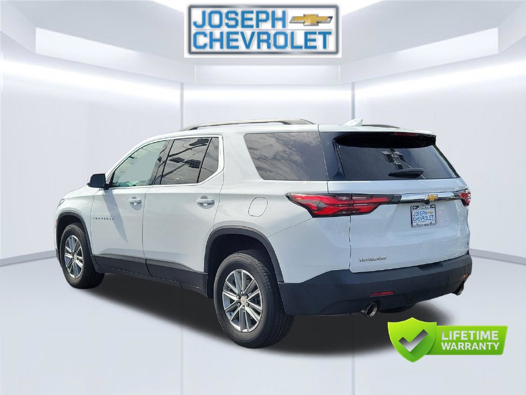 Used 2023 Chevrolet Traverse LT FWD image 4