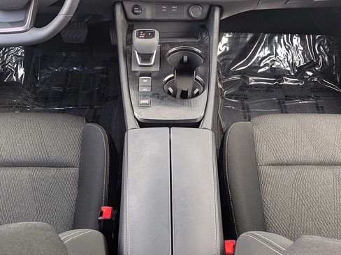Used 2025 Nissan Rogue SV FWD image 20