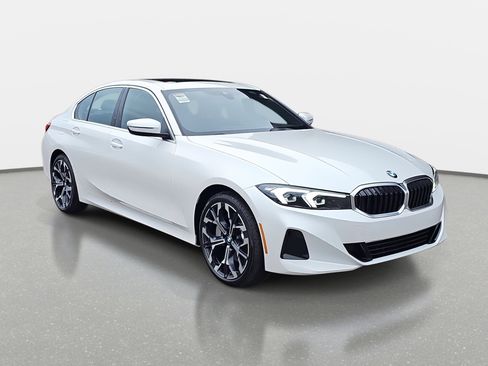 New 2026 BMW 330i Sedan w/ Premium Package image 3