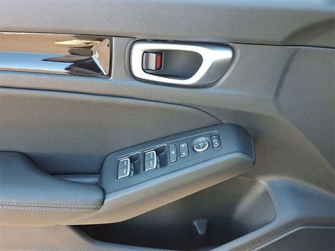 Certified 2023 Honda Civic EX-L image 10