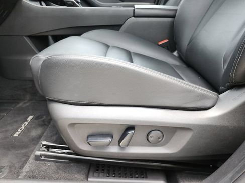 Used 2024 Nissan Rogue SL AWD/4WD image 26