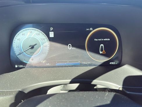 Used 2024 Hyundai Palisade Calligraphy image 3